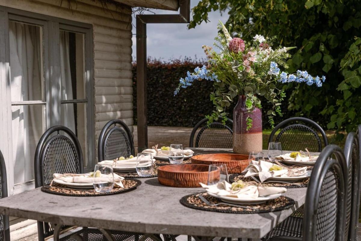 Farmhouse Oasis With Garden, Pond And Idyllic Surroundings Βίλα Beernem Εξωτερικό φωτογραφία